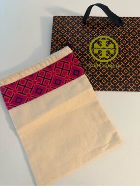 Set of Tory Burch dust bag in iconic Pink double T logo + Tory Burch gift bag